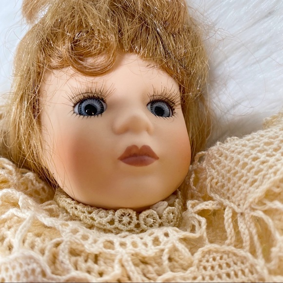 Vintage Tender Heart Treasures Porcelain Victorian Sachet Doll - Picture 7 of 9